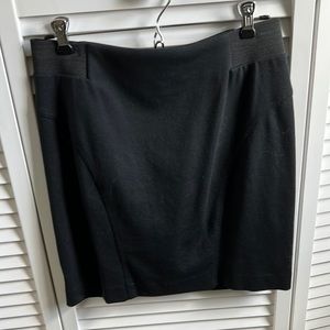 Michael Kors back zip skirt